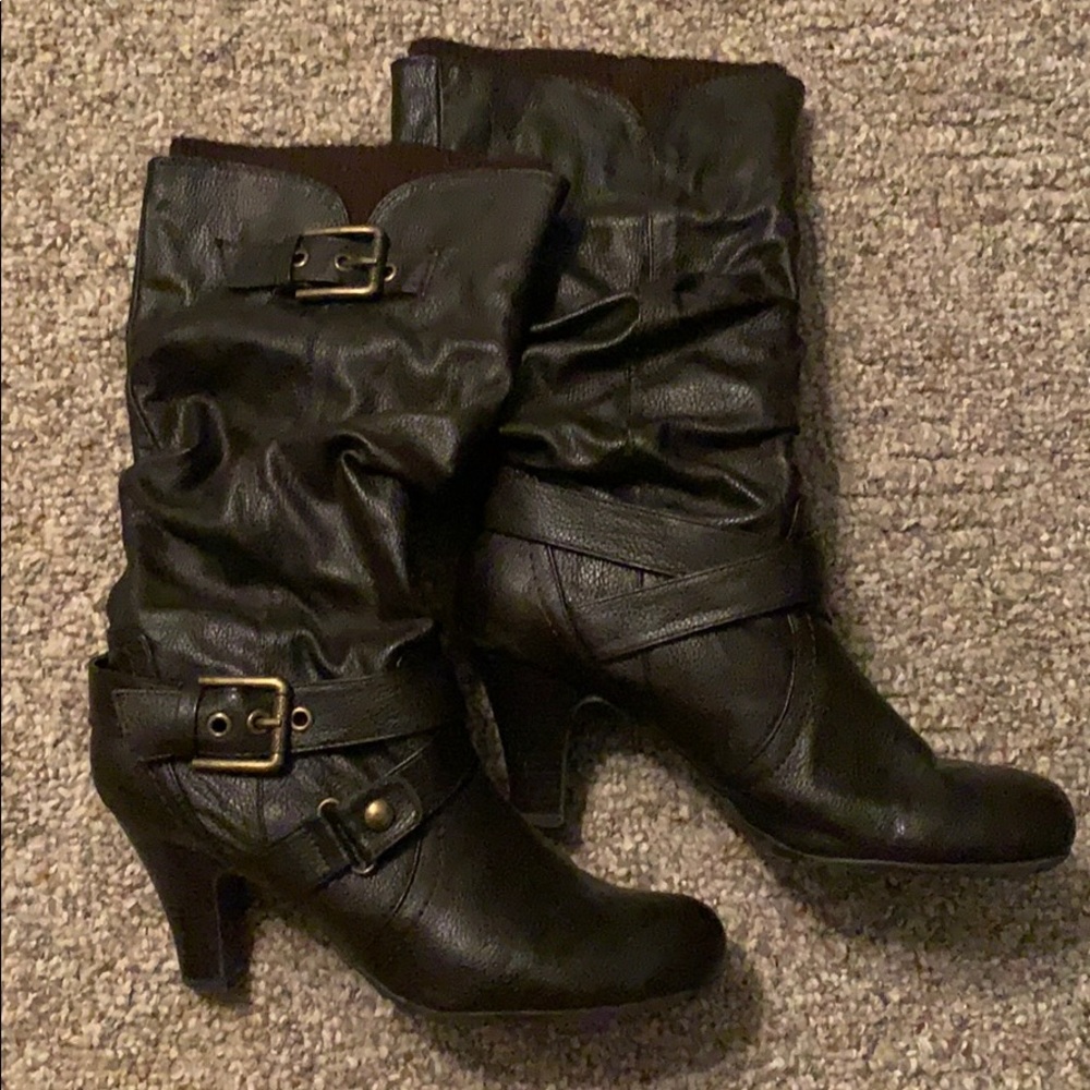 GBY Guess heeled boots with buckles